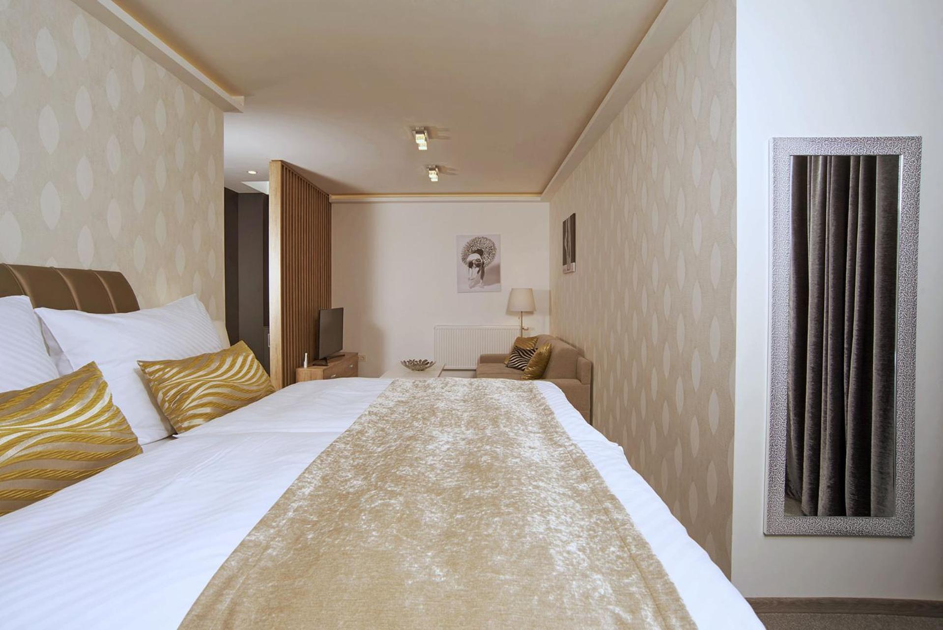 Privilege - Empire Hotels Group Кошице Екстериор снимка