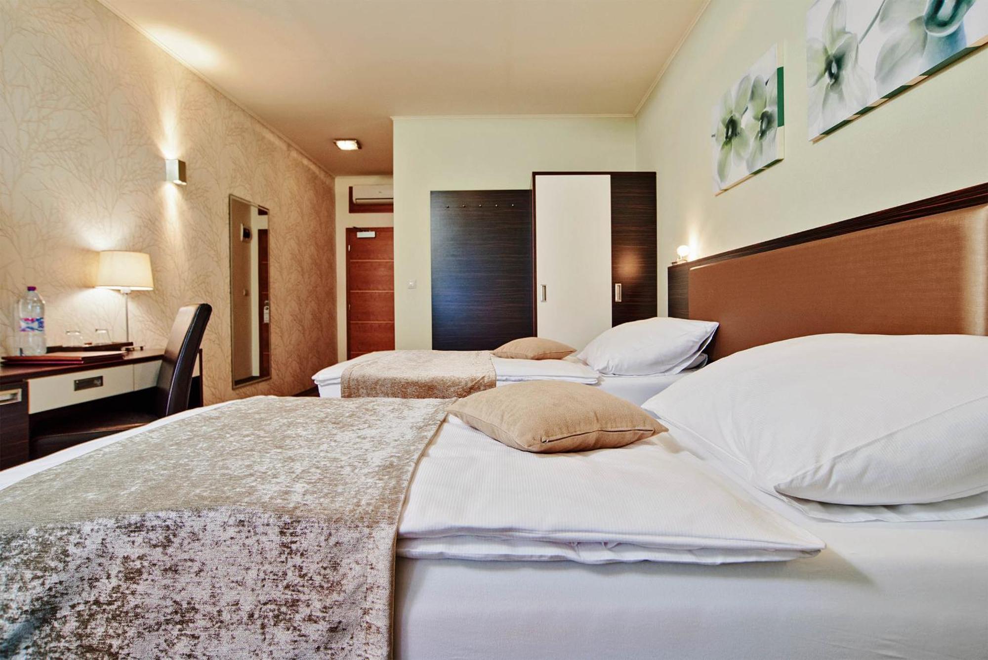 Privilege - Empire Hotels Group Кошице Екстериор снимка