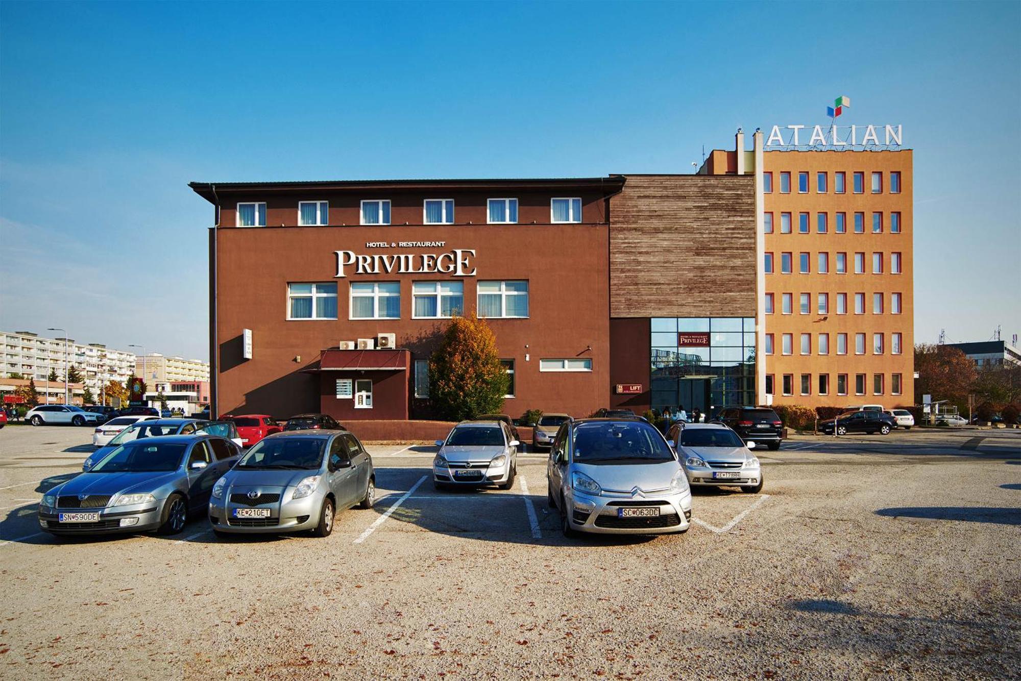 Privilege - Empire Hotels Group Кошице Екстериор снимка
