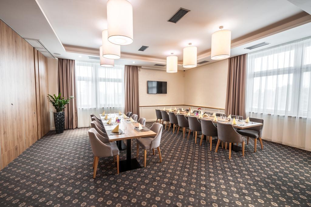 Privilege - Empire Hotels Group Кошице Екстериор снимка