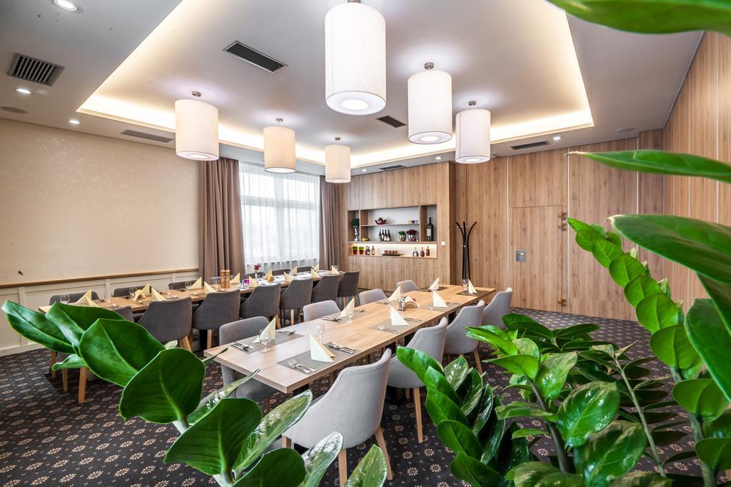 Privilege - Empire Hotels Group Кошице Екстериор снимка