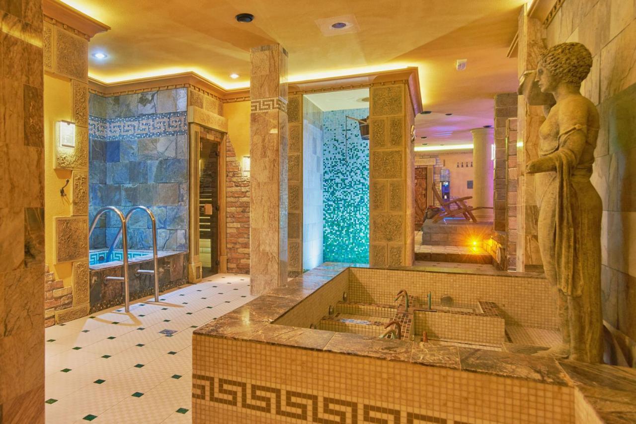 Privilege - Empire Hotels Group Кошице Екстериор снимка