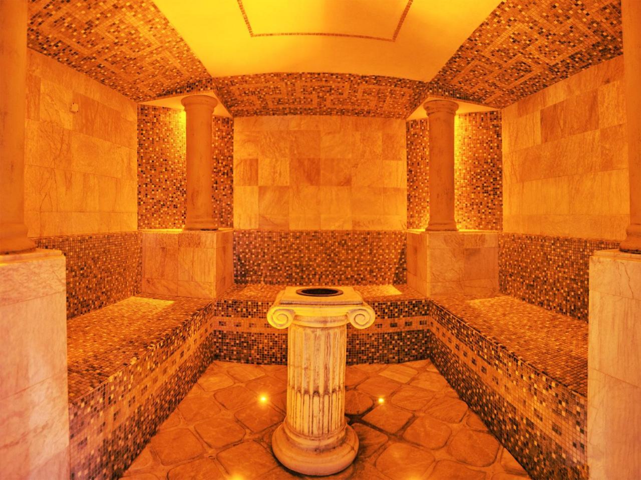 Privilege - Empire Hotels Group Кошице Екстериор снимка